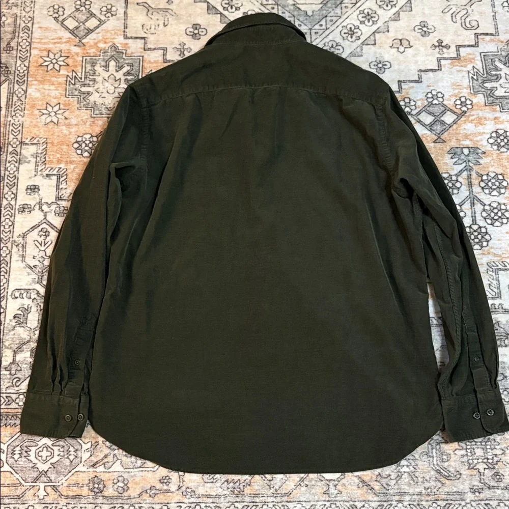 UNIQLO XL olive colored corduroy button down boxy shirt